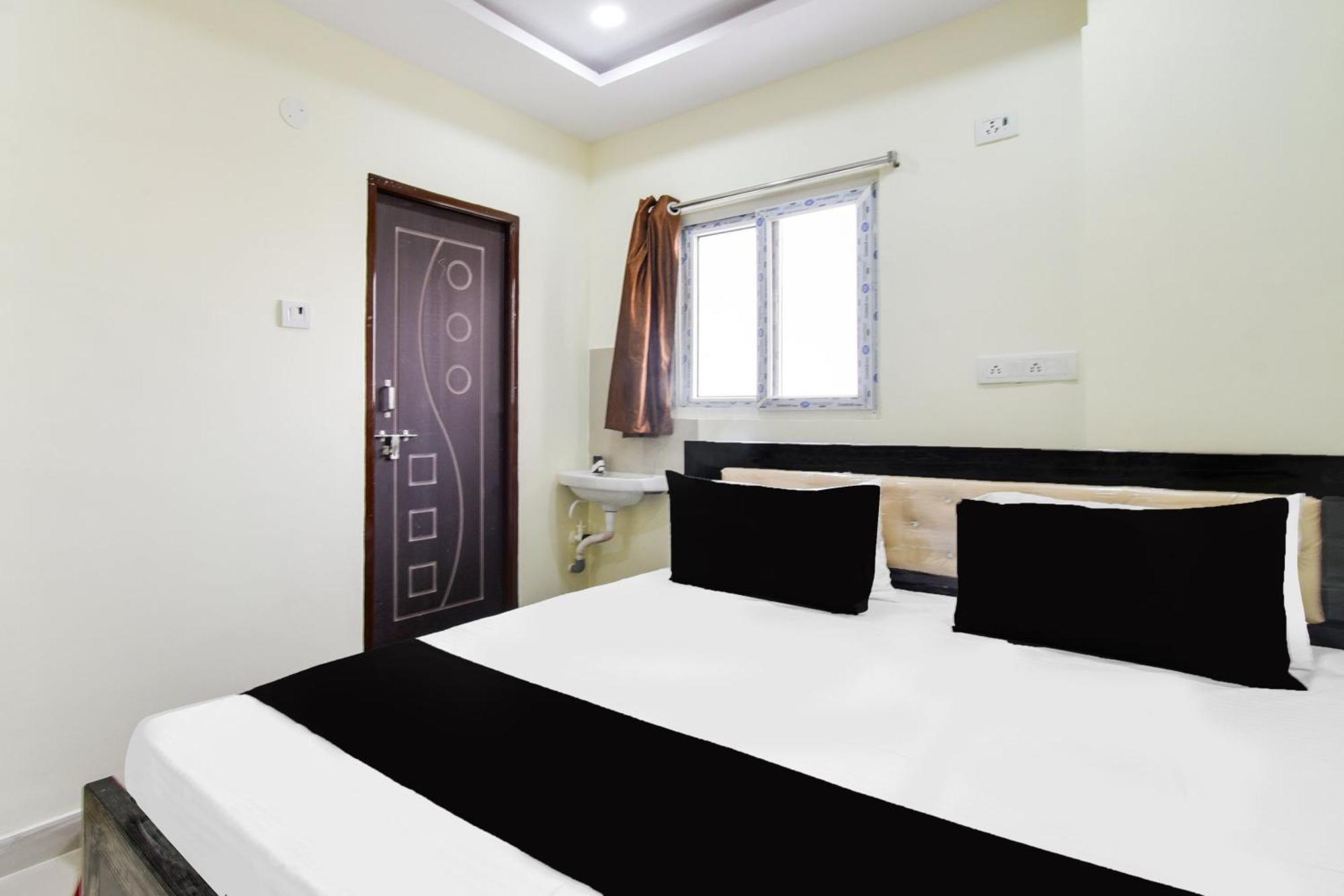 Hotel O Sri Balaji Grand Haïdarabad Extérieur photo